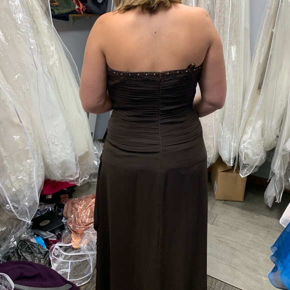 Mother of the Bride Dress - Picture 4 of 5